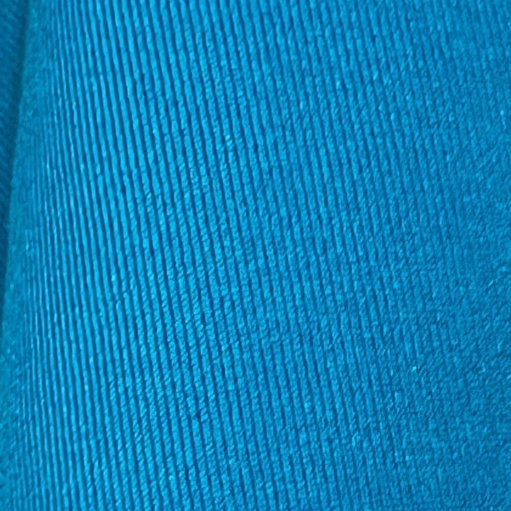 Bally Total Fitness V Neck Athletic T-Shirt Flared Hem Vented Back Size L - Picture 5 of 6